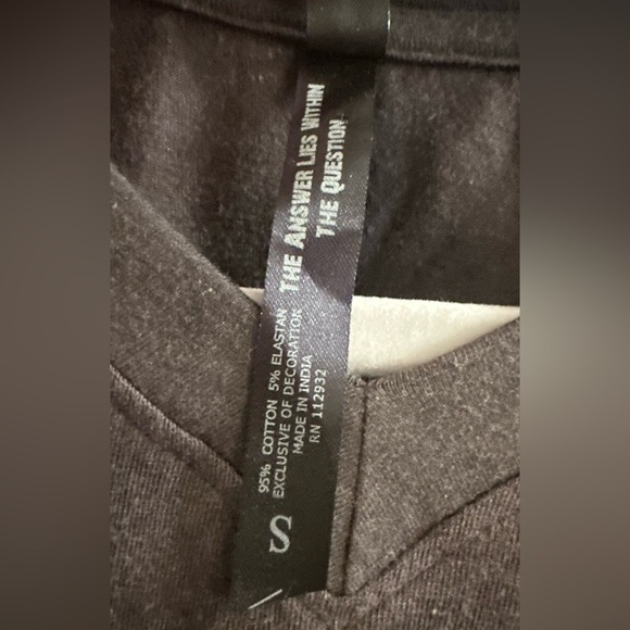 Dilligaf Black T-Shirt with Rhinestone Logo - Picture 4 of 5